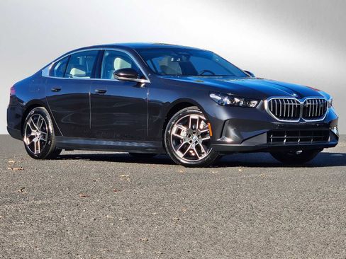 Used 2026 BMW i5 eDrive40 image 32