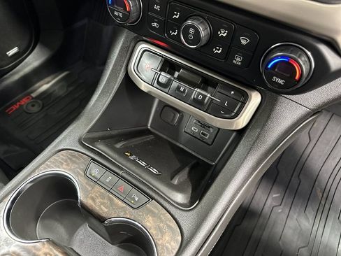 Used 2020 GMC Acadia Denali w/ LPO, Floor Liner Package AWD/4WD image 21