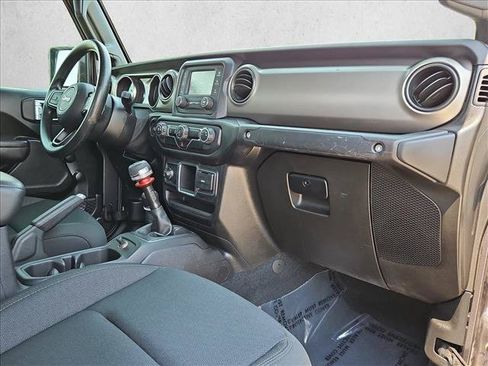 Used 2020 Jeep Gladiator Sport AWD/4WD image 20