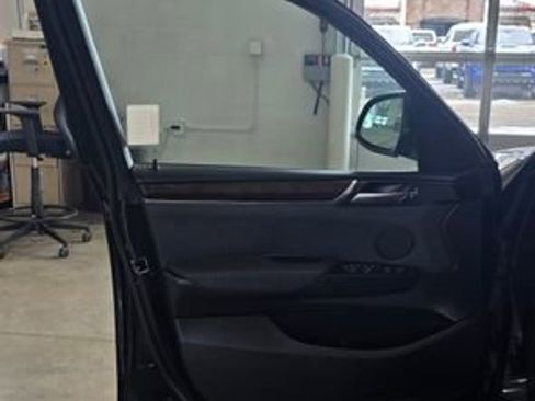 Used 2017 BMW X3 xDrive28i image 11