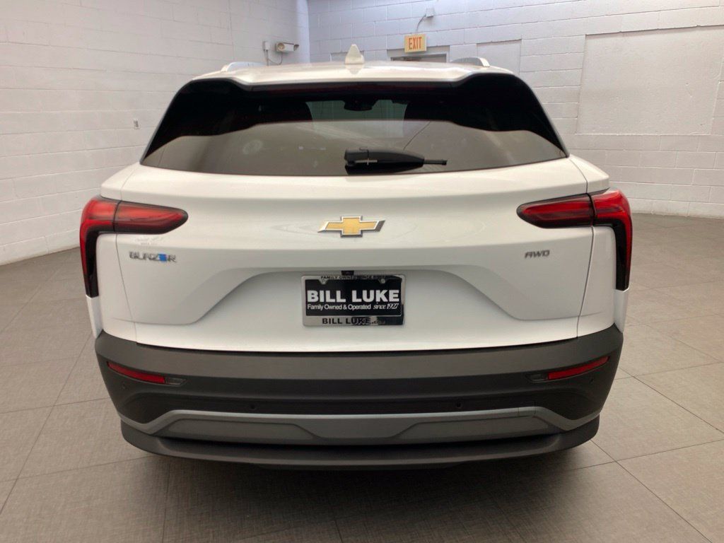 Used 2024 Chevrolet Blazer EV LT AWD/4WD image 7
