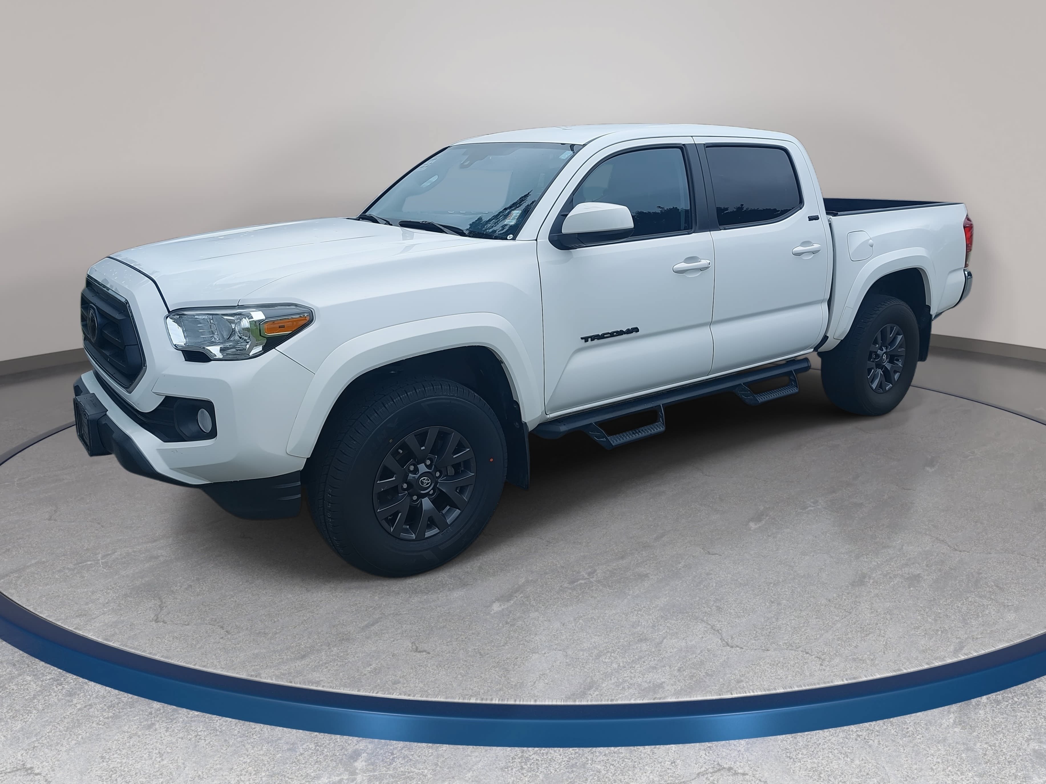 Used 2023 Toyota Tacoma SR5 RWD image 1