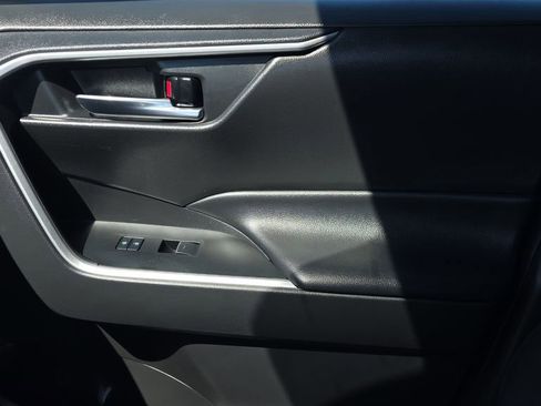 Used 2023 Toyota RAV4 XLE w/ Convenience Package image 13