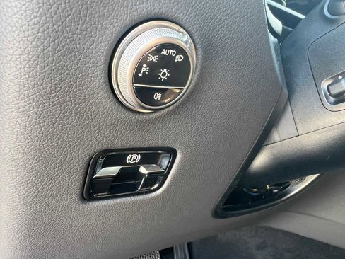 Used 2026 Mercedes-Benz GLC 300 image 21