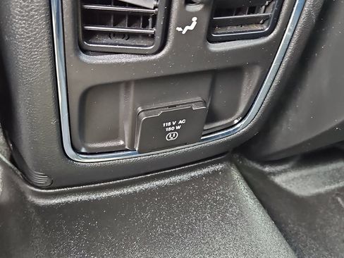 Used 2021 Jeep Grand Cherokee Laredo X AWD/4WD image 22