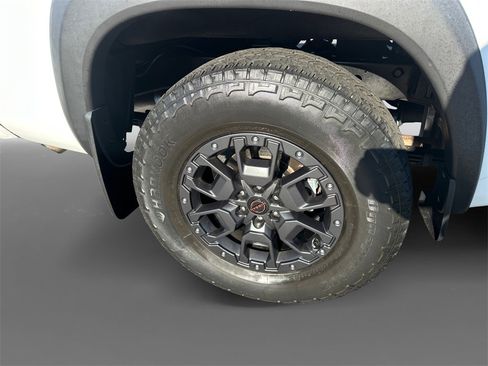 Used 2022 Nissan Frontier Pro-X w/ Pro-X Premium Package image 16