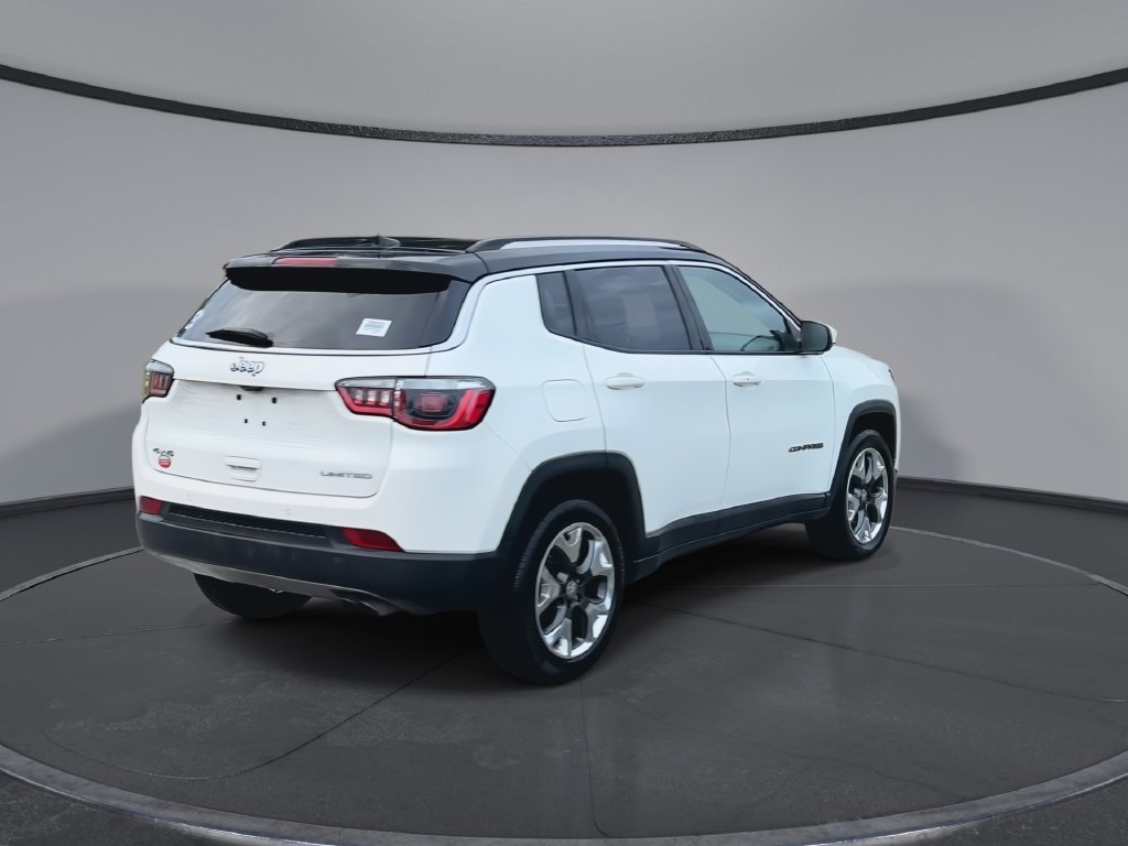 Used 2019 Jeep Compass Limited w/ Safety & Security Group AWD/4WD image 8