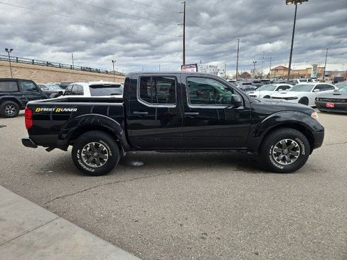 Used 2019 Nissan Frontier Desert Runner image 6
