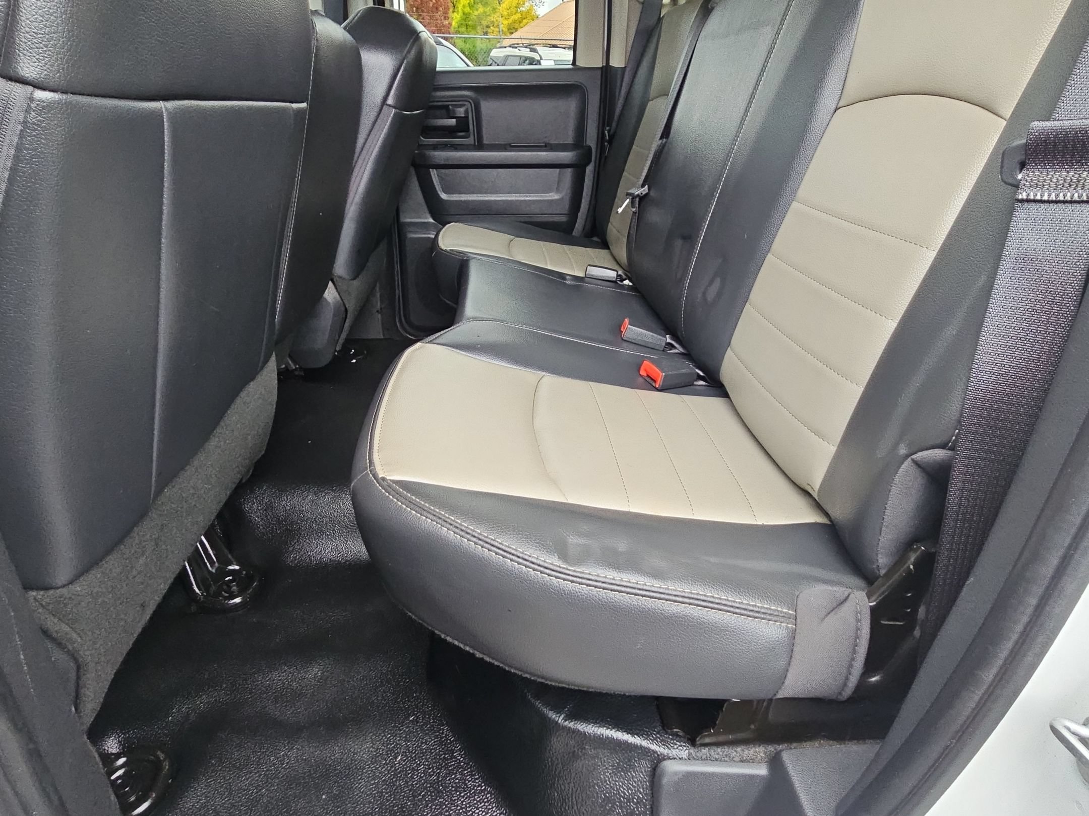 Used 2012 RAM 1500 ST RWD image 20