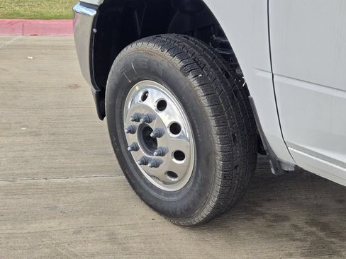 New 2026 RAM 3500 Tradesman w/ Chrome Appearance Group AWD/4WD image 10