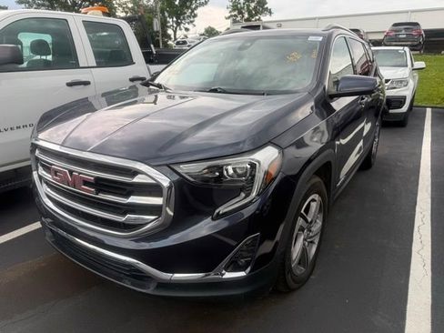 Used 2019 GMC Terrain SLT w/ Preferred Package FWD image 2