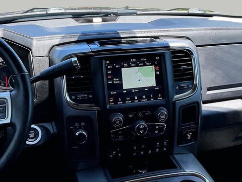 Used 2018 RAM 2500 Laramie w/ Sport Appearance Group AWD/4WD image 7