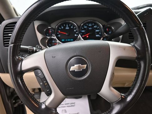 Used 2008 Chevrolet Silverado 1500 LT w/ Power Pack Plus AWD/4WD image 19