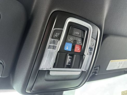 Used 2025 RAM 1500 Big Horn RWD image 18
