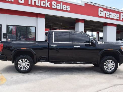 Used 2020 GMC Sierra 2500 Denali w/ Denali Ultimate Package AWD/4WD image 3