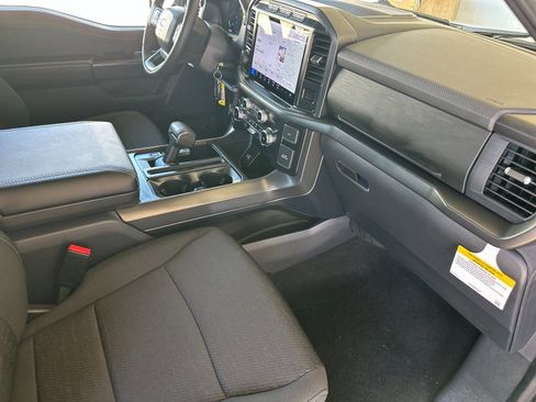 Used 2024 Ford F150 XLT w/ FX4 Off-Road Package AWD/4WD image 18