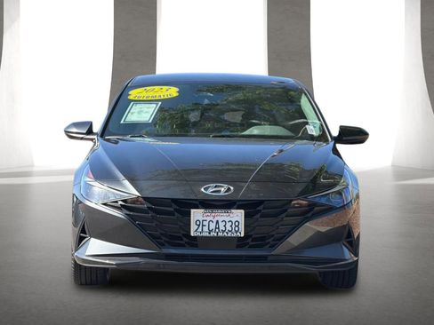 Used 2023 Hyundai Elantra SEL w/ Convenience Package FWD image 9