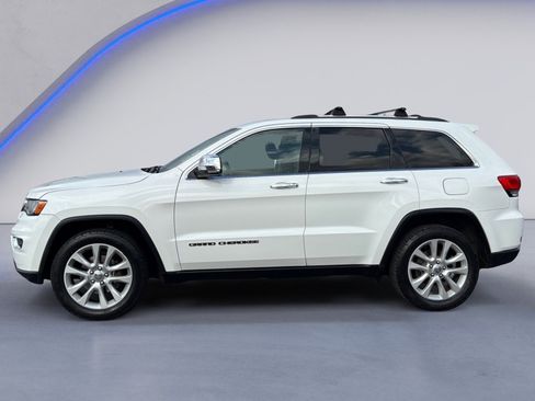Used 2017 Jeep Grand Cherokee Limited image 12