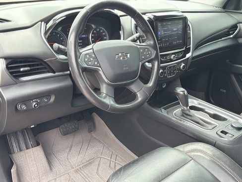 Used 2020 Chevrolet Traverse RS FWD image 11