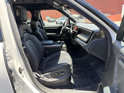 Used 2023 Rivian R1T Adventure AWD/4WD image 15