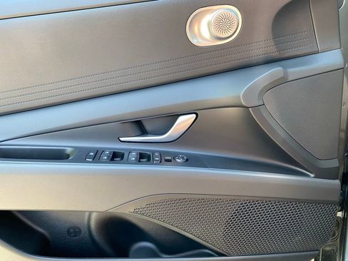 New 2026 Hyundai Elantra Hybrid FWD image 22