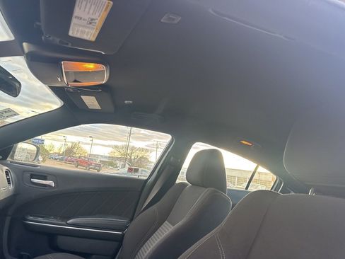 Used 2023 Dodge Charger SXT image 10