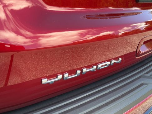 Certified 2024 GMC Yukon SLE RWD image 28