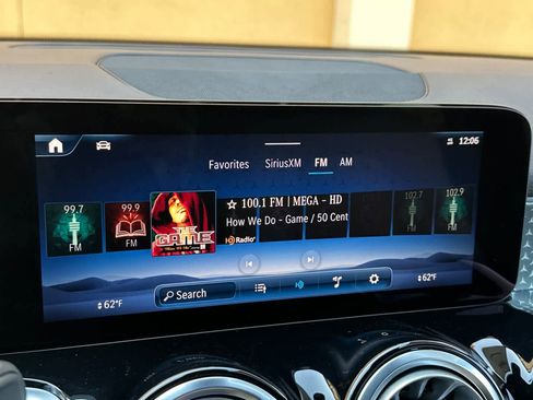 New 2025 Mercedes-Benz GLB 250 image 17