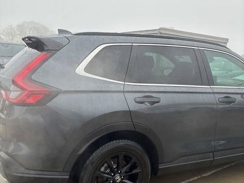 Used 2025 Honda CR-V Sport image 11