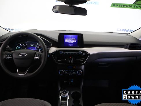 Used 2022 Ford Escape SE image 15