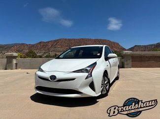 Used 2018 Toyota Prius Four Touring video 1