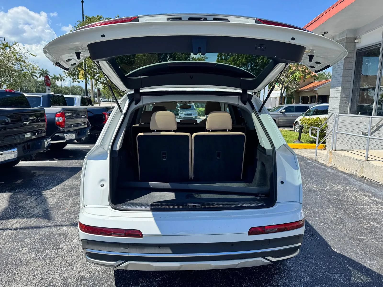 Used 2021 Audi Q7 2.0T Premium Plus w/ Executive Package AWD/4WD image 8