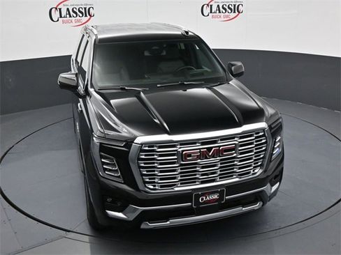 Used 2025 GMC Yukon Denali image 21
