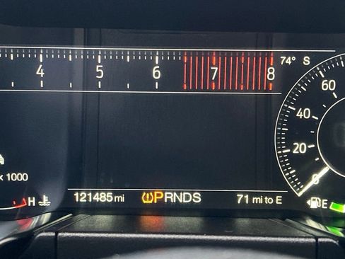 Used 2018 Ford Mustang Premium w/ Equipment Group 201A image 18