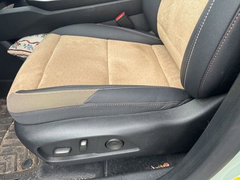 Used 2025 Chevrolet Equinox ACTIV w/ Safety and Technology Package image 7