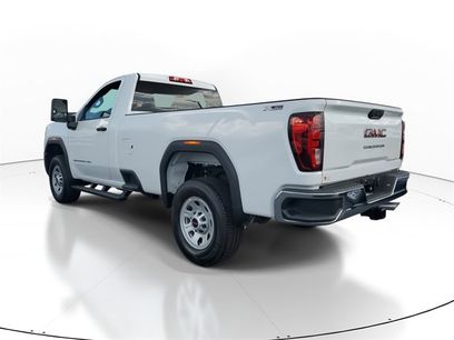 New 2025 GMC Sierra 3500 Pro w/ Convenience Package