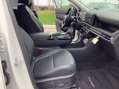 Used 2025 Hyundai Tucson Limited image 25
