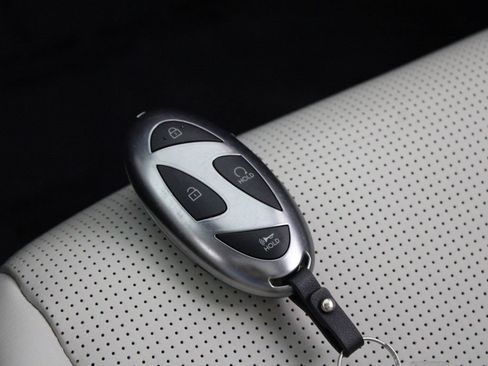 Certified 2025 Hyundai Santa Fe Calligraphy FWD image 33
