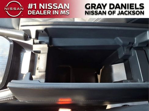Used 2021 Nissan Rogue Platinum FWD image 20