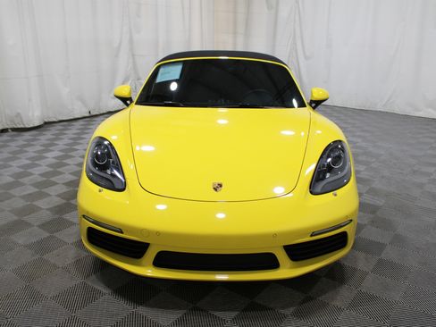 Used 2023 Porsche 718 Boxster w/ Sport Chrono Package image 33
