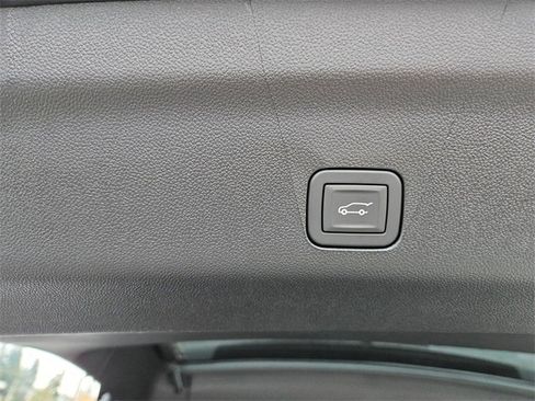 New 2026 GMC Yukon XL Denali w/ Sun & Power Step Package image 11