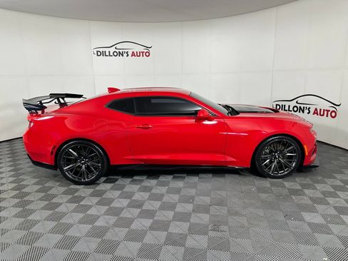 Used 2018 Chevrolet Camaro ZL1 RWD image 8