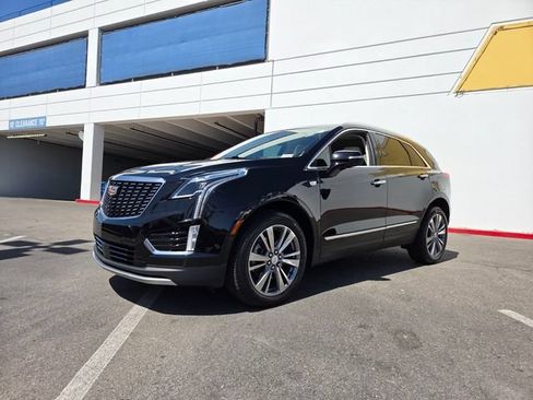Certified 2024 Cadillac XT5 Premium Luxury w/ Technology Package FWD image 2