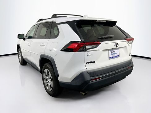 Used 2021 Toyota RAV4 LE image 7