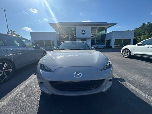 Used 2024 MAZDA MX-5 Miata Grand Touring RWD image 6