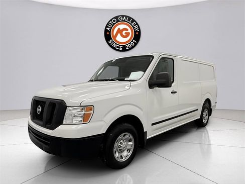 Used 2019 Nissan NV 1500 SV image 3