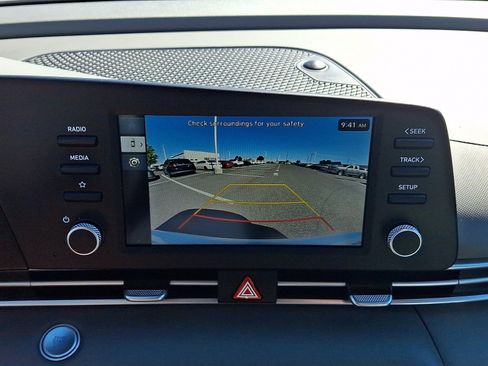 Certified 2025 Hyundai Elantra Sport FWD image 17