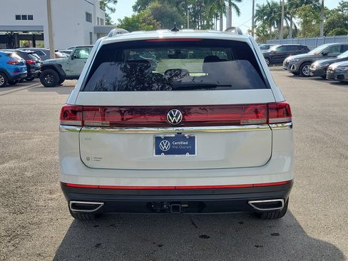 Certified 2026 Volkswagen Atlas SE FWD image 6
