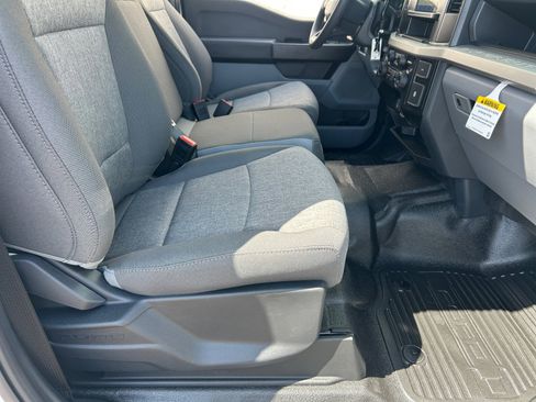 New 2025 Ford F350 XL w/ XL Chrome Package image 19