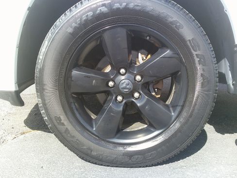 Used 2016 RAM 1500 Express AWD/4WD image 13